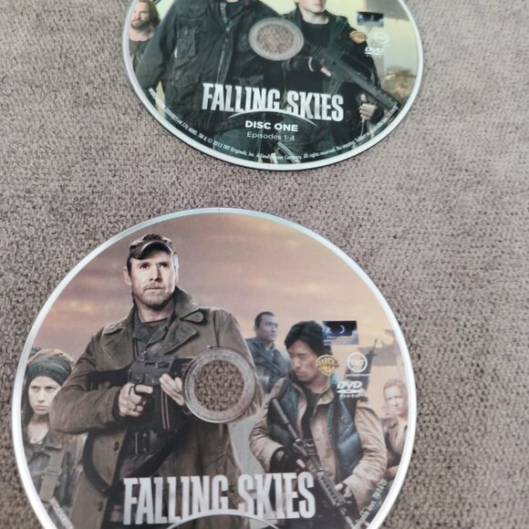 FALLING SKIES THE COMPLETE SECOND SEASON SERIES DVD SET - Picture 3 of 4